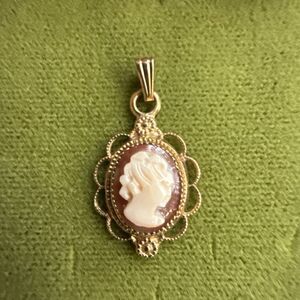 12K Gold Filled Cameo Pendant Vintage Dainty